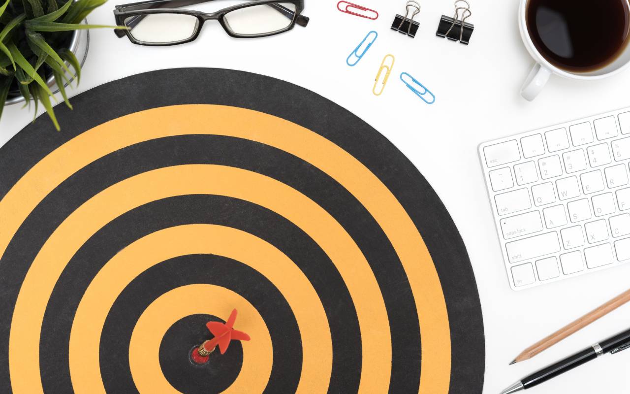 Visual representation of the OKR framework as applied in business with OKRs, highlighting goal-setting and key results.